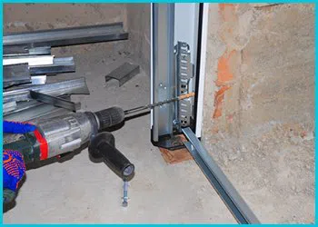 Capitol Garage Door Service Holbrook, MA 617-394-1449 - garage-door-repair